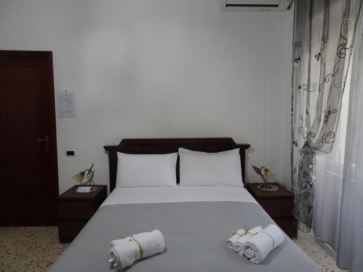 B&B Dodo Salerno Buitenkant foto